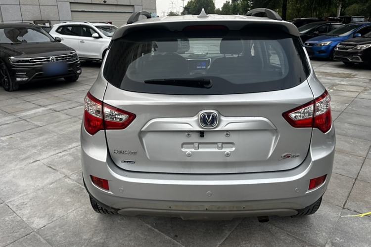 Used CHANGAN CS35 2015 1.6L Automatic Luxury Model China V Standard Exterior 4