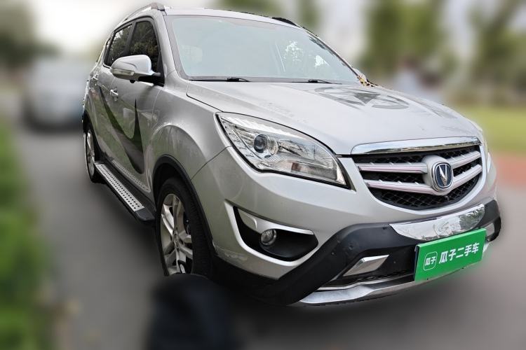 Used CHANGAN CS35 2015 1.6L Manual Luxury Model China IV Standard Front Right 45 Deg