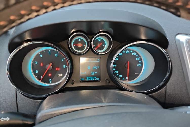 Used CHANGAN CS35 2015 1.6L Manual Luxury Model China IV Standard Instrument Cluster