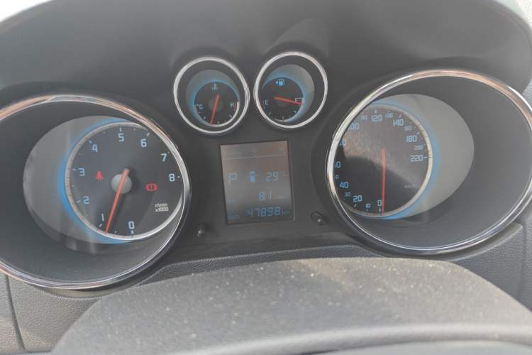 Used CHANGAN CS35 2015 1.6L Automatic Luxury Model China V Standard Instrument Cluster