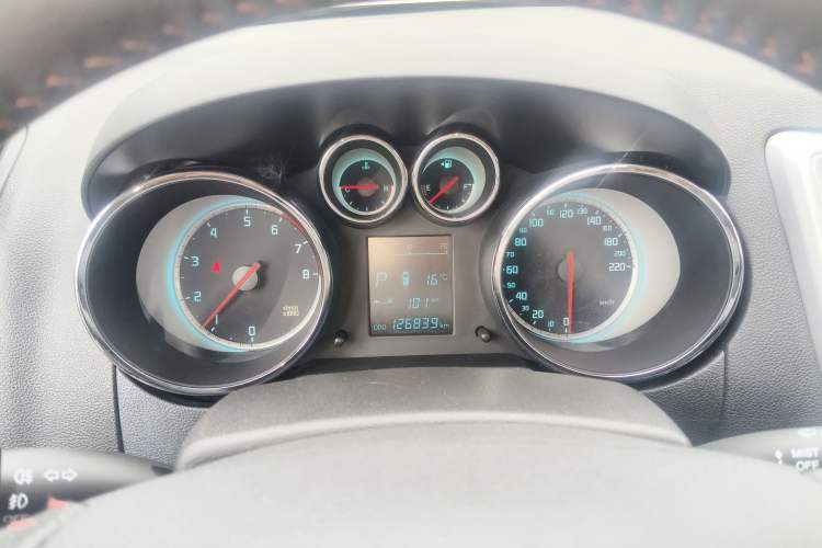 Used CHANGAN CS35 2015 1.6L Automatic Luxury Model China IV Standard Instrument Cluster