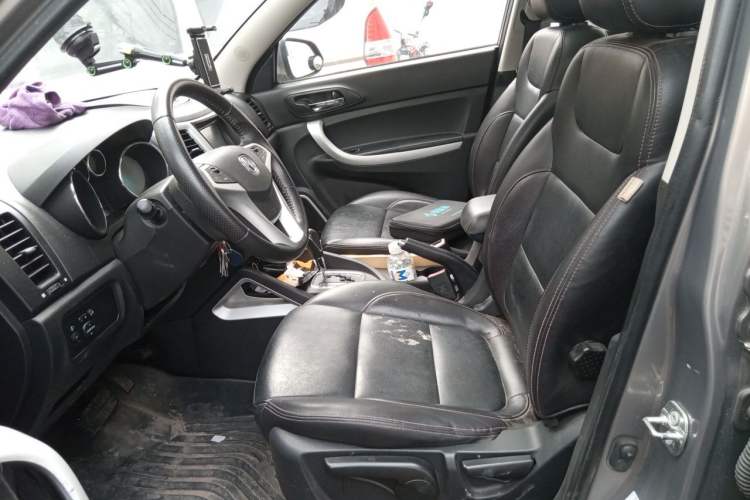 Used CHANGAN CS35 2015 1.6L Automatic Luxury Model China V Standard Left Front Seat