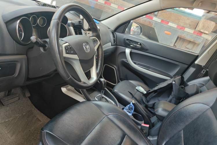 Used CHANGAN CS35 2015 1.6L Automatic Luxury Model China V Standard Left Front Seat