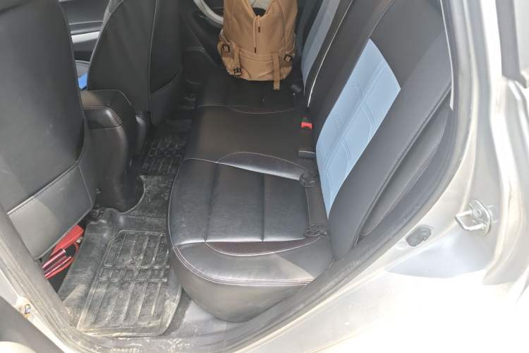 Used CHANGAN CS35 2015 1.6L Manual Luxury Model China IV Standard Left Rear Seat