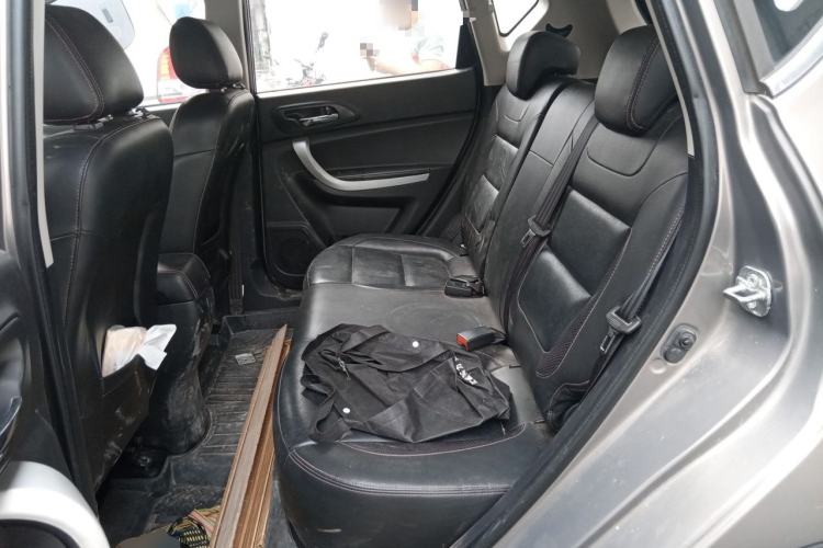 Used CHANGAN CS35 2015 1.6L Automatic Luxury Model China V Standard Left Rear Seat