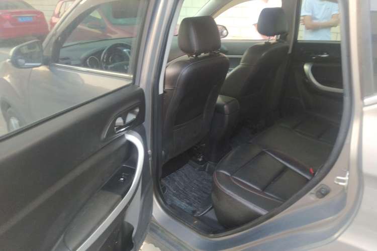 Used CHANGAN CS35 2015 1.6L Automatic Luxury Model China IV Standard Left Rear Seat