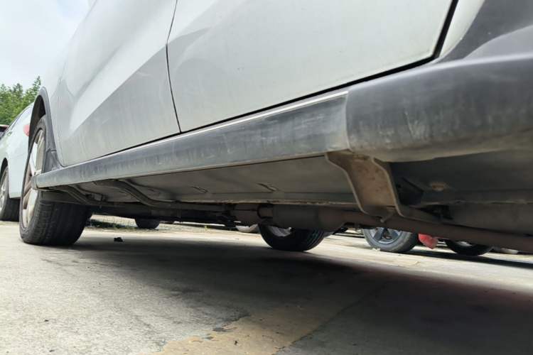 Used CHANGAN CS35 2015 1.6L Manual Luxury Model China IV Standard Left Side Sill