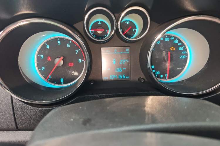 Used CHANGAN CS35 2015 1.6L Manual Luxury Model China V Standard Odometer Close Up