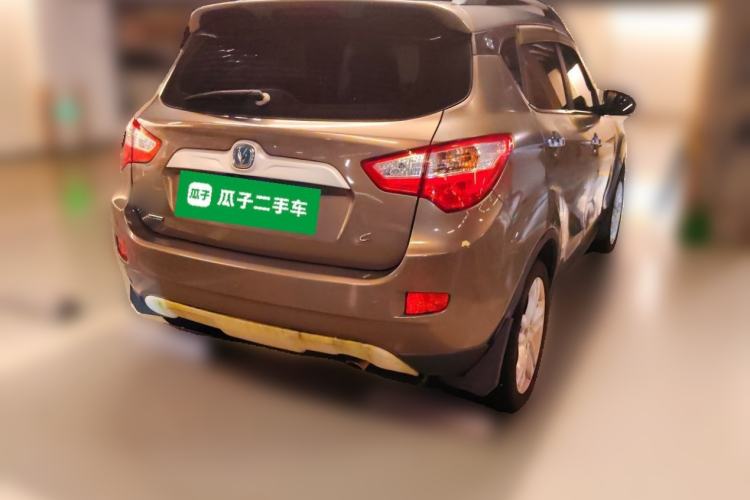Used CHANGAN CS35 2015 1.6L Automatic Luxury Model China V Standard Rear Right 45 Deg