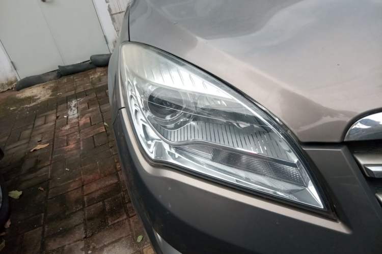 Used CHANGAN CS35 2015 1.6L Automatic Luxury Model China V Standard Right Front Headlight