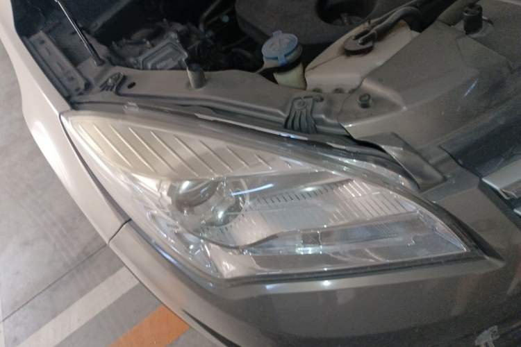 Used CHANGAN CS35 2015 1.6L Manual Luxury Model China V Standard Right Front Headlight