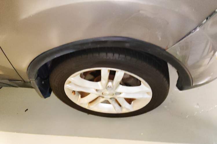 Used CHANGAN CS35 2015 1.6L Automatic Luxury Model China V Standard Right Front Wheel Hub