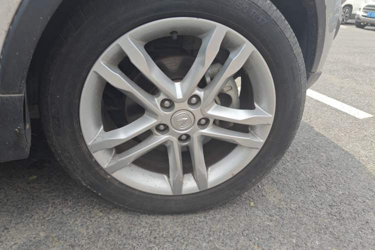 Used CHANGAN CS35 2015 1.6L Automatic Luxury Model China V Standard Right Front Wheel Hub