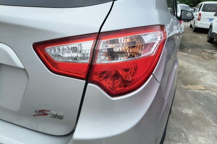 Used CHANGAN CS35 2015 1.6L Manual Luxury Model China IV Standard Right Rear Taillight