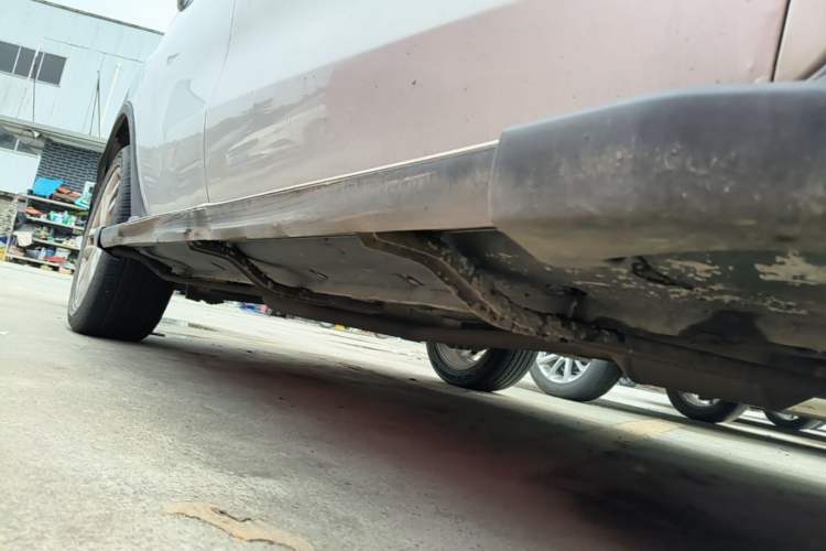 Used CHANGAN CS35 2015 1.6L Manual Luxury Model China IV Standard Right Side Sill