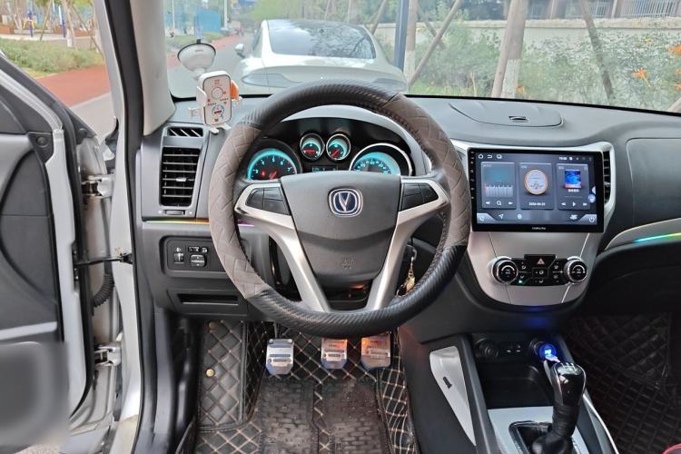Used CHANGAN CS35 2015 1.6L Manual Luxury Model China IV Standard Steering Wheel