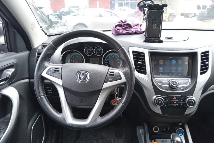 Used CHANGAN CS35 2015 1.6L Automatic Luxury Model China V Standard Steering Wheel