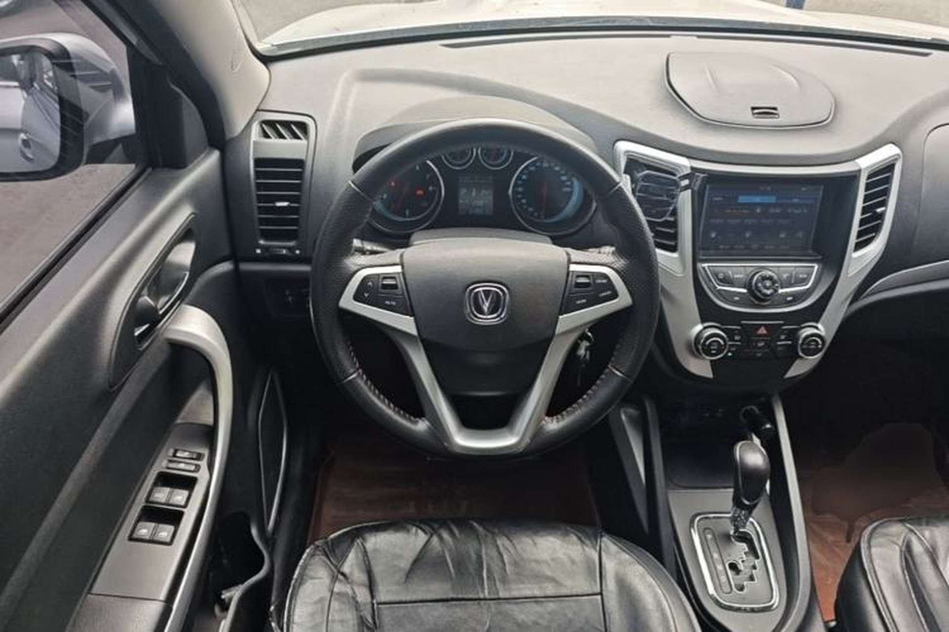 Used CHANGAN CS35 2015 1.6L Automatic Prestige Model China IV Standard Steering Wheel