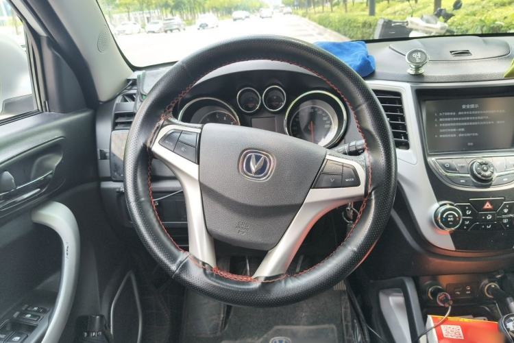 Used CHANGAN CS35 2015 1.6L Manual Luxury Model China IV Standard Steering Wheel