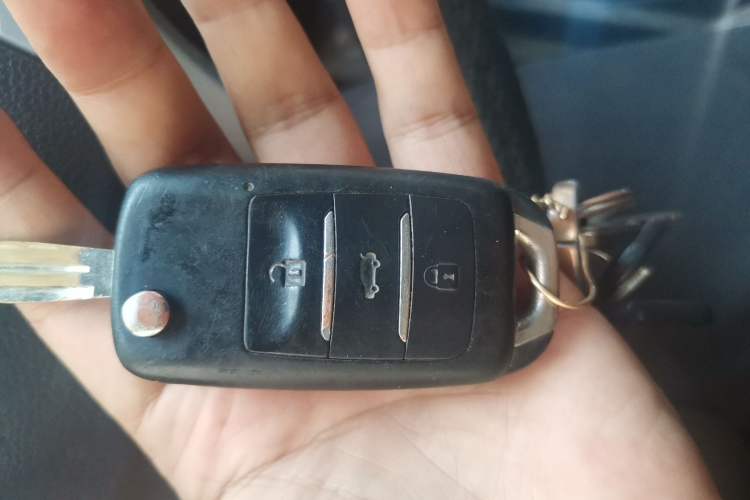 Used CHANGAN CS35 2015 1.6L Automatic Luxury Model China IV Standard Vehicle Key