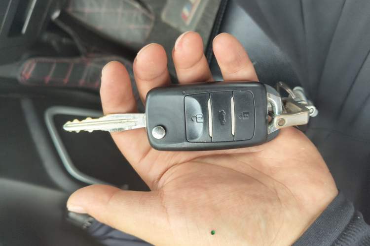 Used CHANGAN CS35 2015 1.6L Manual Luxury Model China IV Standard Vehicle Key