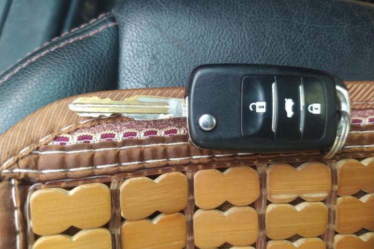 Used CHANGAN CS35 2015 1.6L Automatic Luxury Model China IV Standard Vehicle Key