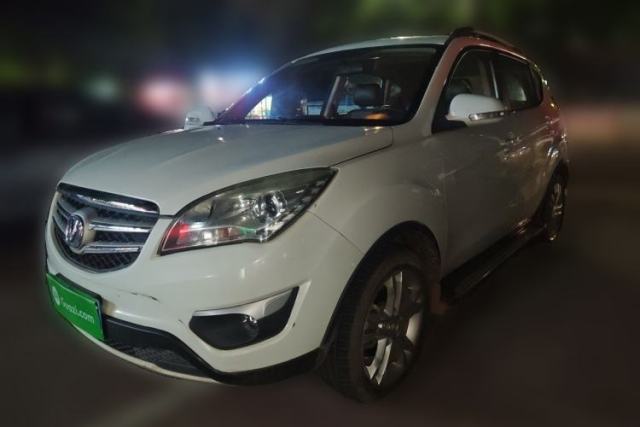 Used CHANGAN CS35 2015 1.6L Manual Luxury Model China IV Standard