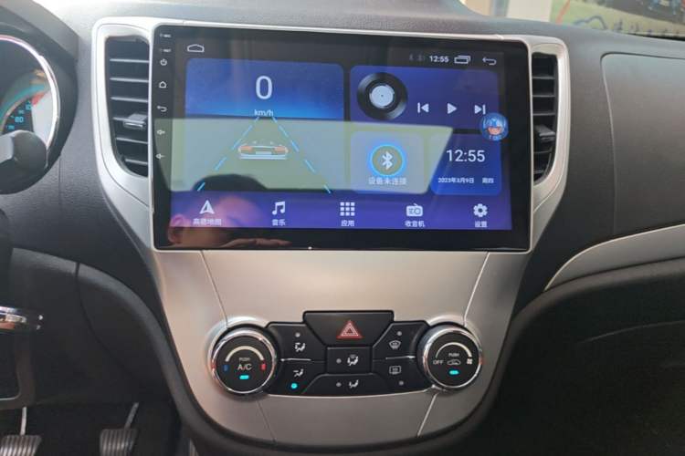 Used CHANGAN CS35 2015 1.6L Manual Luxury Model China IV Standard Audio And AC Panel