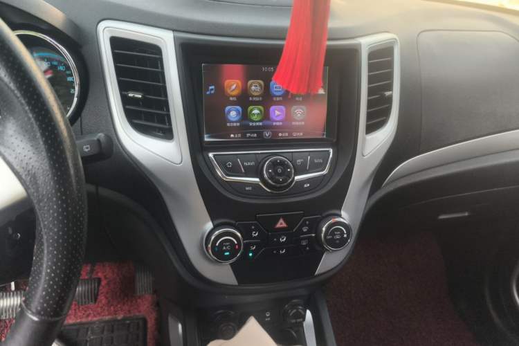 Used CHANGAN CS35 2015 1.6L Manual Luxury Model China IV Standard Audio And AC Panel