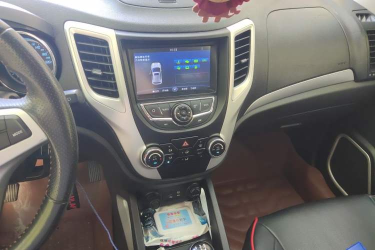 Used CHANGAN CS35 2015 1.6L Manual Luxury Model China V Standard Audio And AC Panel