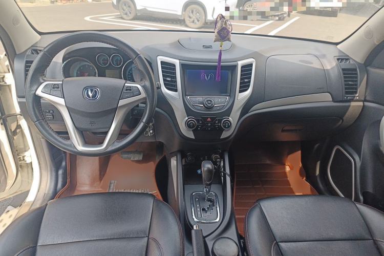 Used CHANGAN CS35 2015 1.6L Automatic Prestige Model China IV Standard Center Console
