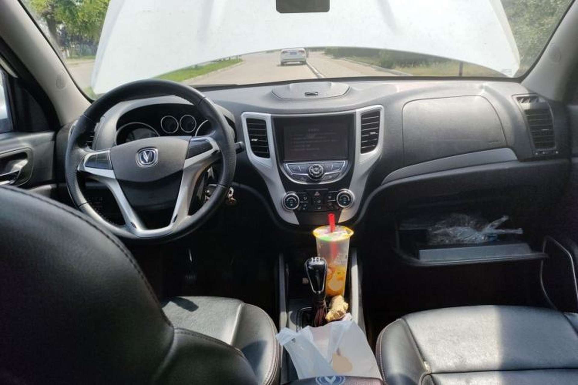 Used CHANGAN CS35 2015 1.6L Manual Comfort Model China IV Standard Center Console