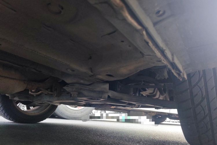 Used CHANGAN CS35 2015 1.6L Automatic Luxury Model China IV Standard Chassis Front Right