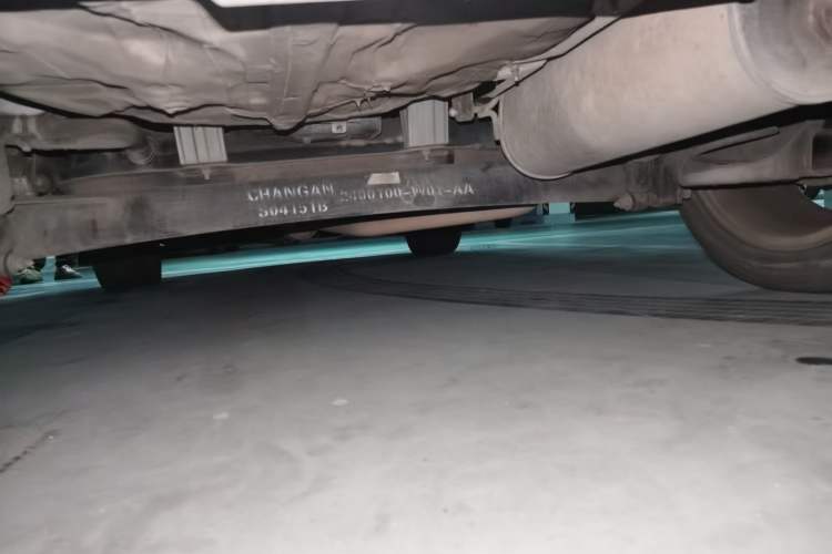 Used CHANGAN CS35 2015 1.6L Manual Luxury Model China IV Standard Chassis Rear