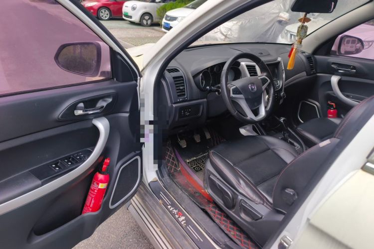 Used CHANGAN CS35 2015 1.6L Manual Luxury Model China IV Standard Driver Seat