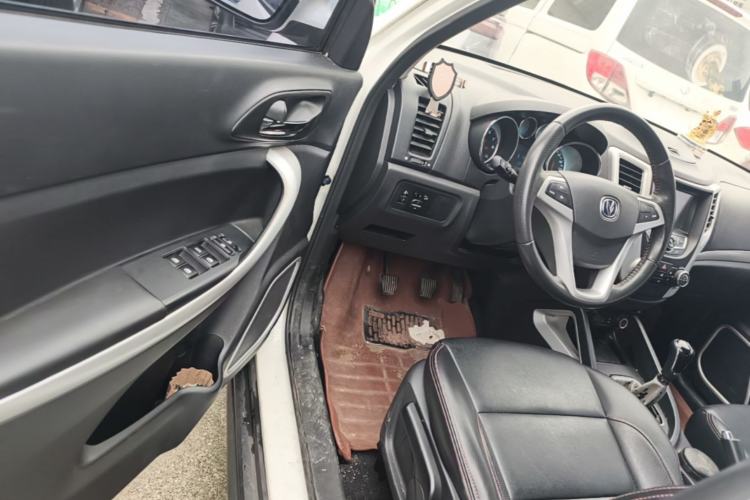 Used CHANGAN CS35 2015 1.6L Manual Luxury Model China IV Standard Driver Seat