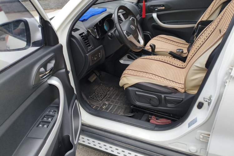 Used CHANGAN CS35 2015 1.6L Automatic Prestige Model China V Standard Driver Seat
