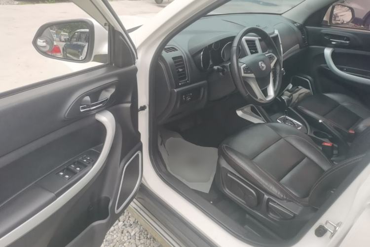 Used CHANGAN CS35 2015 1.6L Automatic Luxury Model China IV Standard Driver Seat