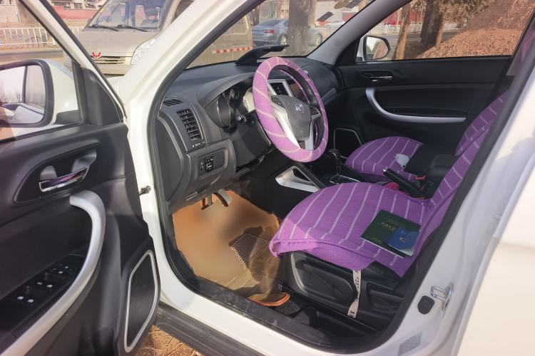 Used CHANGAN CS35 2015 1.6L Automatic Luxury Model China V Standard Driver Seat