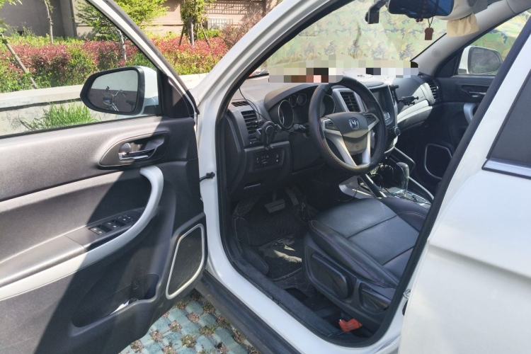 Used CHANGAN CS35 2015 1.6L Automatic Prestige Model China V Standard Driver Seat