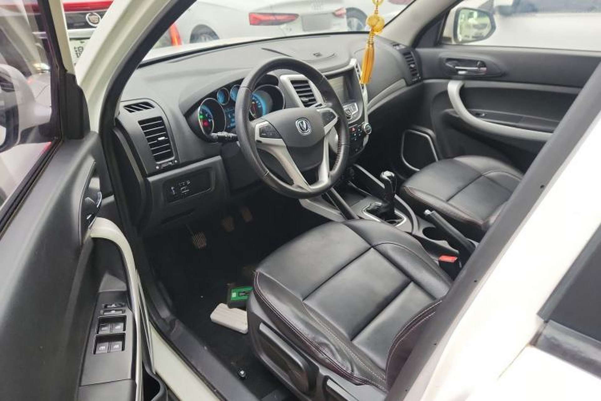 Used CHANGAN CS35 2015 1.6L Manual Luxury Model China IV Standard Driver Seat