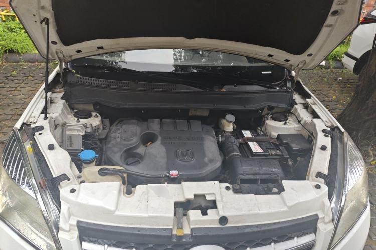 Used CHANGAN CS35 2015 1.6L Automatic Luxury Model China IV Standard Engine Bay