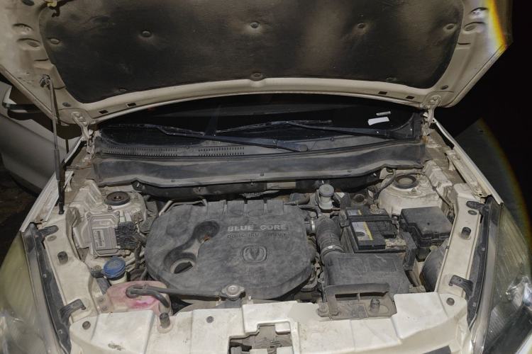 Used CHANGAN CS35 2015 1.6L Automatic Luxury Model China IV Standard Engine Bay