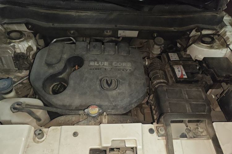 Used CHANGAN CS35 2015 1.6L Automatic Luxury Model China IV Standard Engine Bay