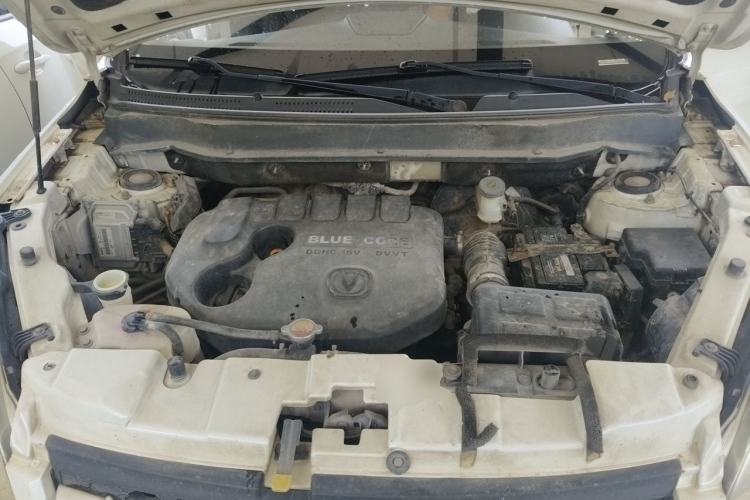 Used CHANGAN CS35 2015 1.6L Manual Luxury Model China IV Standard Engine Bay