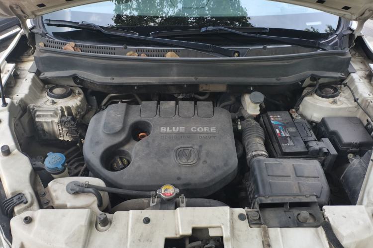 Used CHANGAN CS35 2015 1.6L Manual Luxury Model China IV Standard Engine Bay