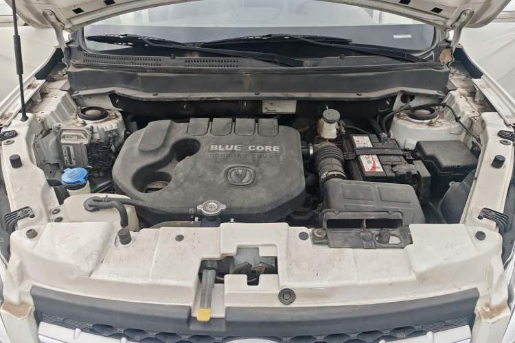 Used CHANGAN CS35 2015 1.6L Manual Luxury Model China IV Standard Engine Bay