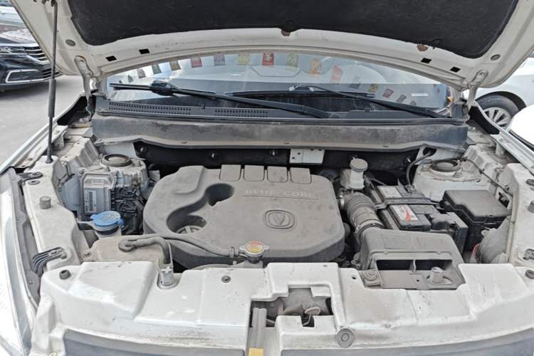 Used CHANGAN CS35 2015 1.6L Manual Luxury Model China IV Standard Engine Bay