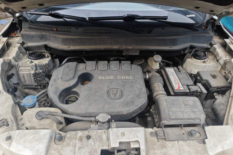 Used CHANGAN CS35 2015 1.6L Manual Luxury Model China V Standard Engine Bay