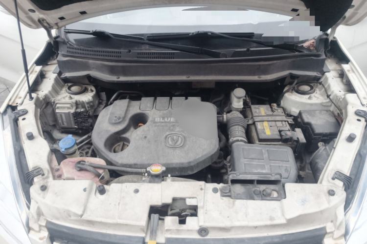 Used CHANGAN CS35 2015 1.6L Manual Luxury Model China IV Standard Engine Bay